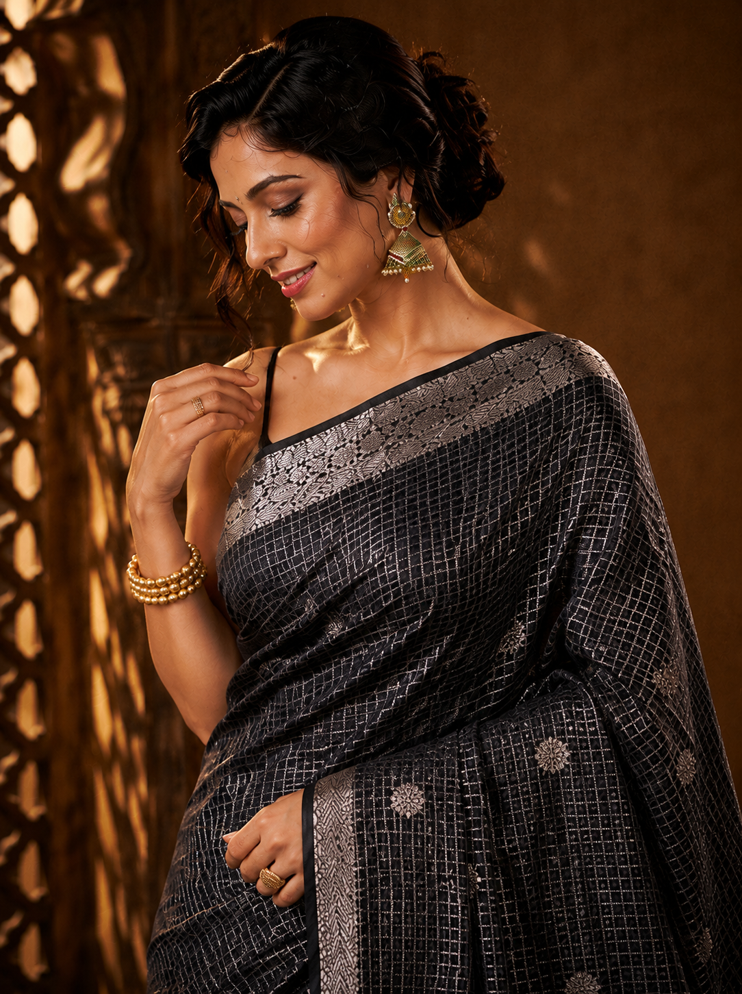 Kaala Grid Banarasi Silk Handwoven Saree
