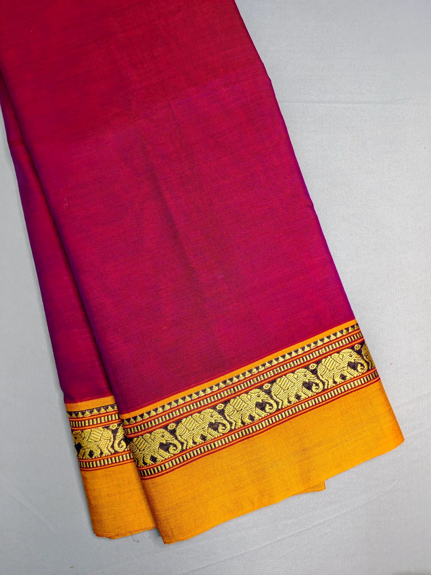Doop Chav Magenta Pure Cotton Premium & Elegant Saree With Running Blouse For Women