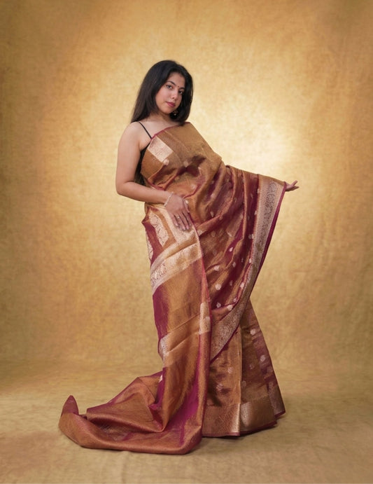 Gulabi Bronze - Pallu pallu