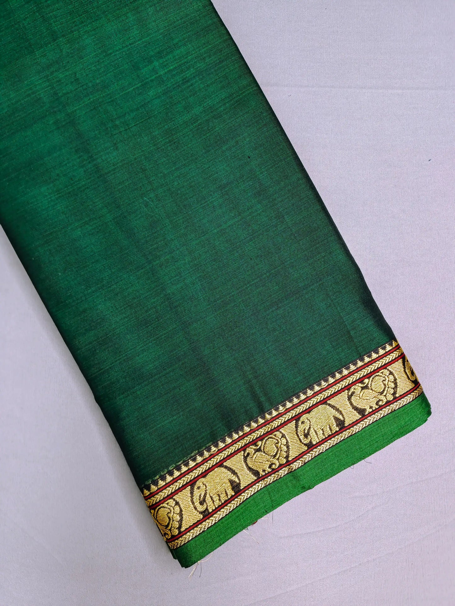 Bottle Green Pure Cotton Premium & Elegant Saree With Running Blouse For Women