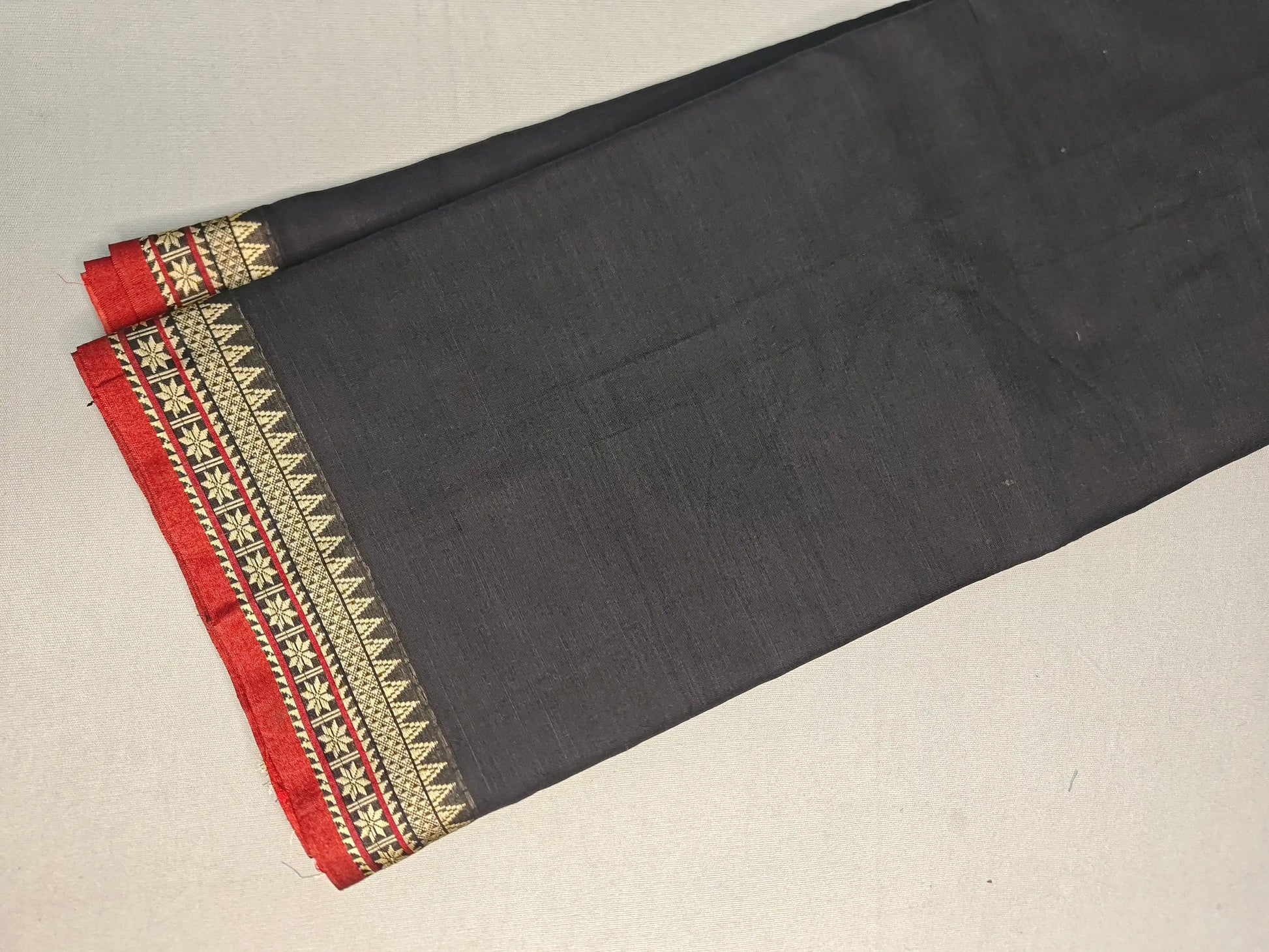 Brick Red Pure Cotton Premium & Elegant Saree For Women