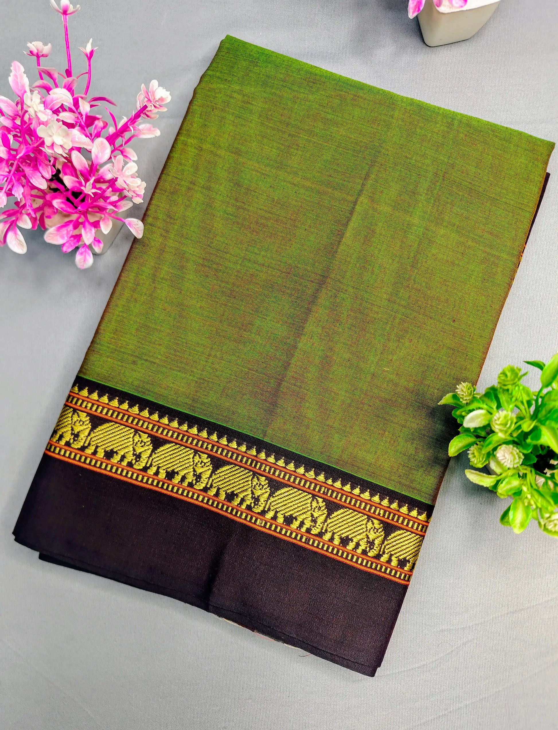 Seaweed Green Pure Cotton Premium & Elegant Saree With Running Blouse For Women