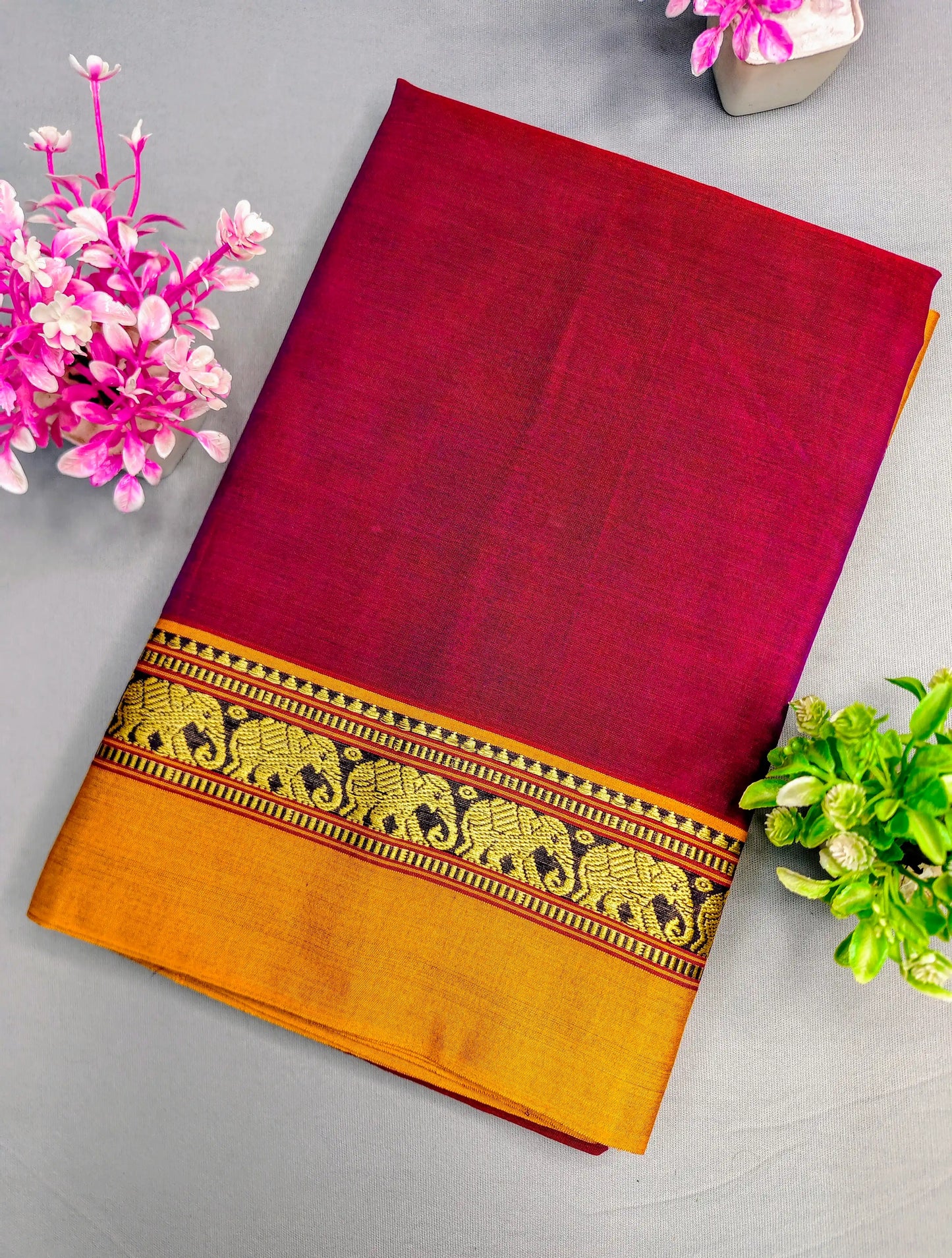 Doop Chav Magenta Pure Cotton Premium & Elegant Saree With Running Blouse For Women