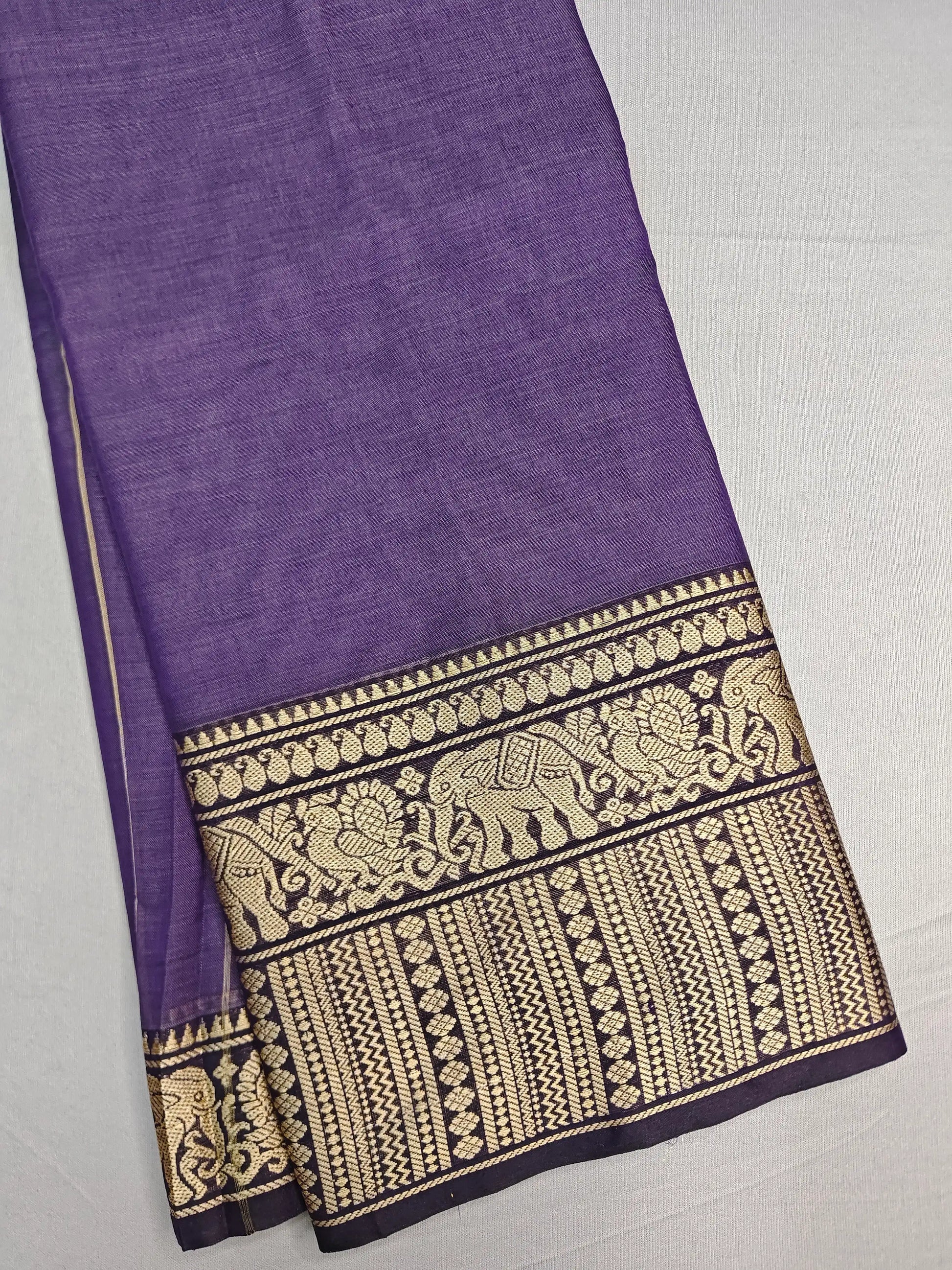 Bottle Green Pure Cotton Premium & Elegant Saree For Women