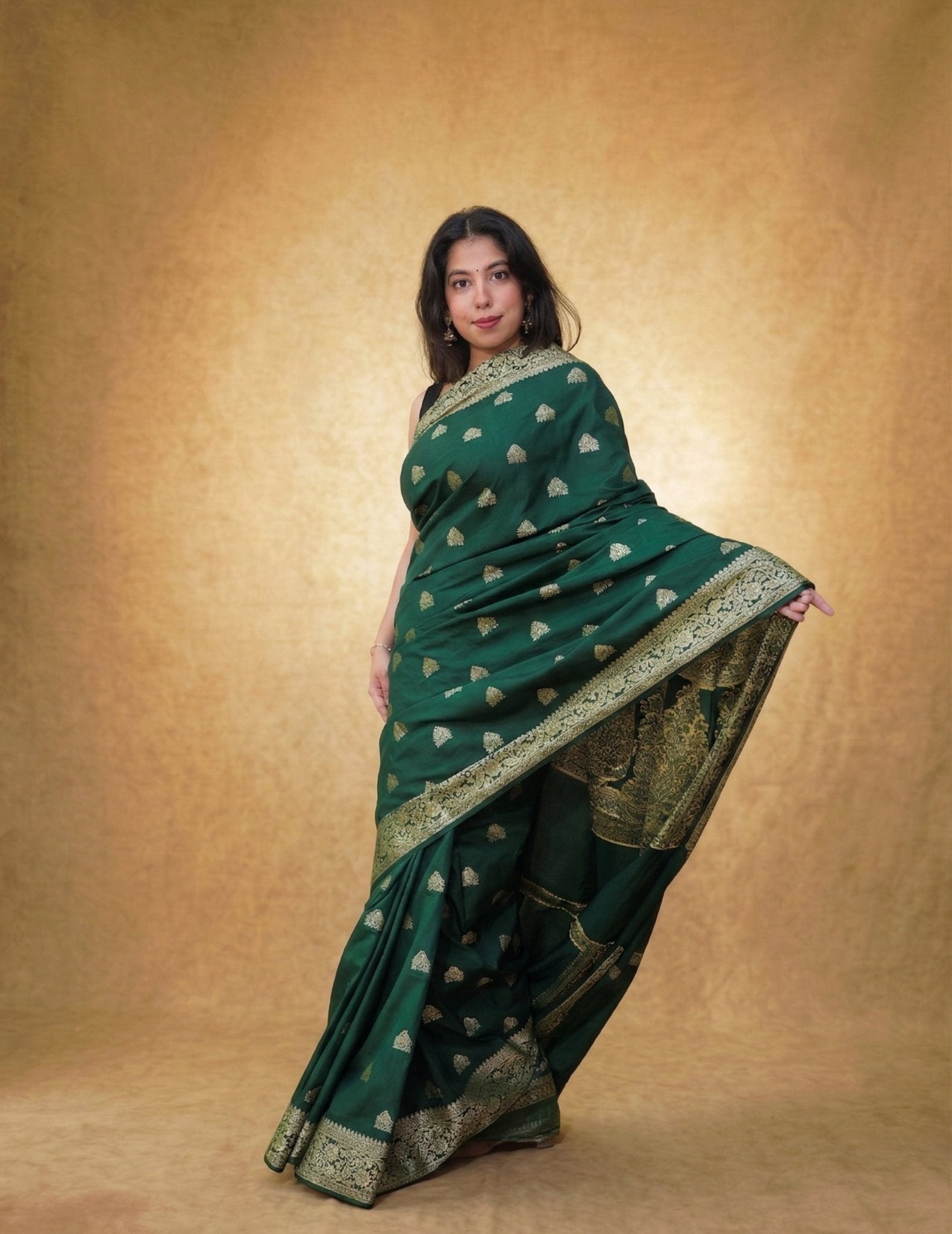 Mehfil - e - Hara - Pallu pallu