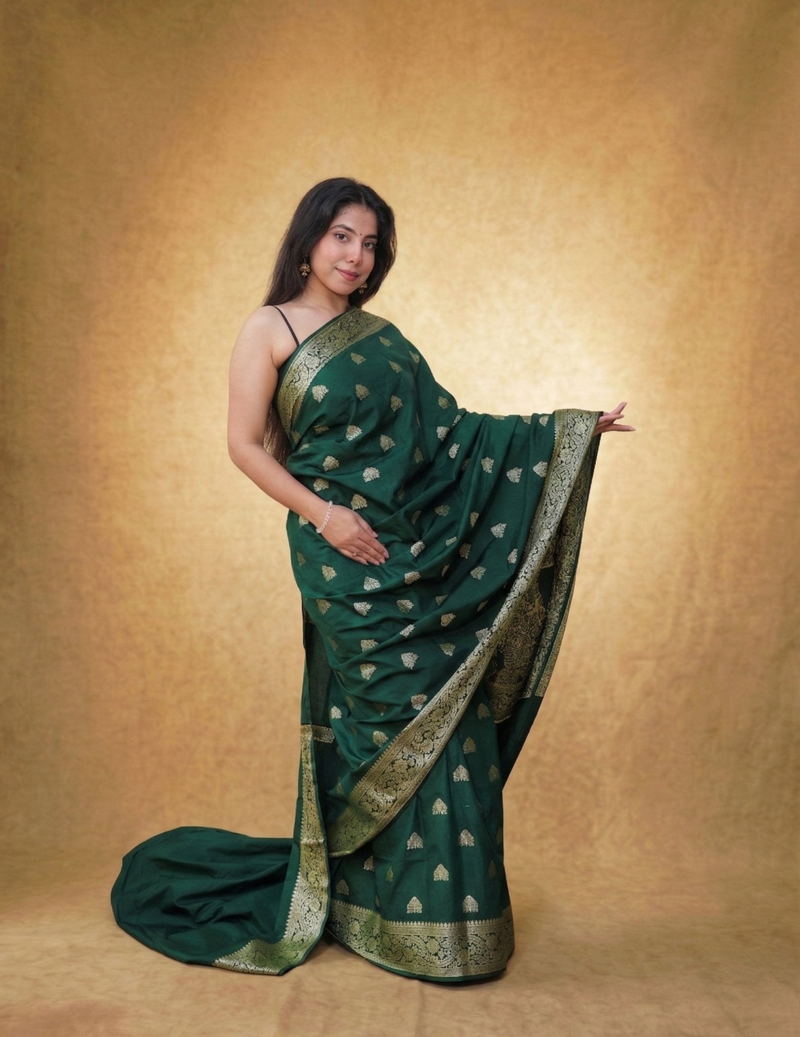 Mehfil - e - Hara - Pallu pallu