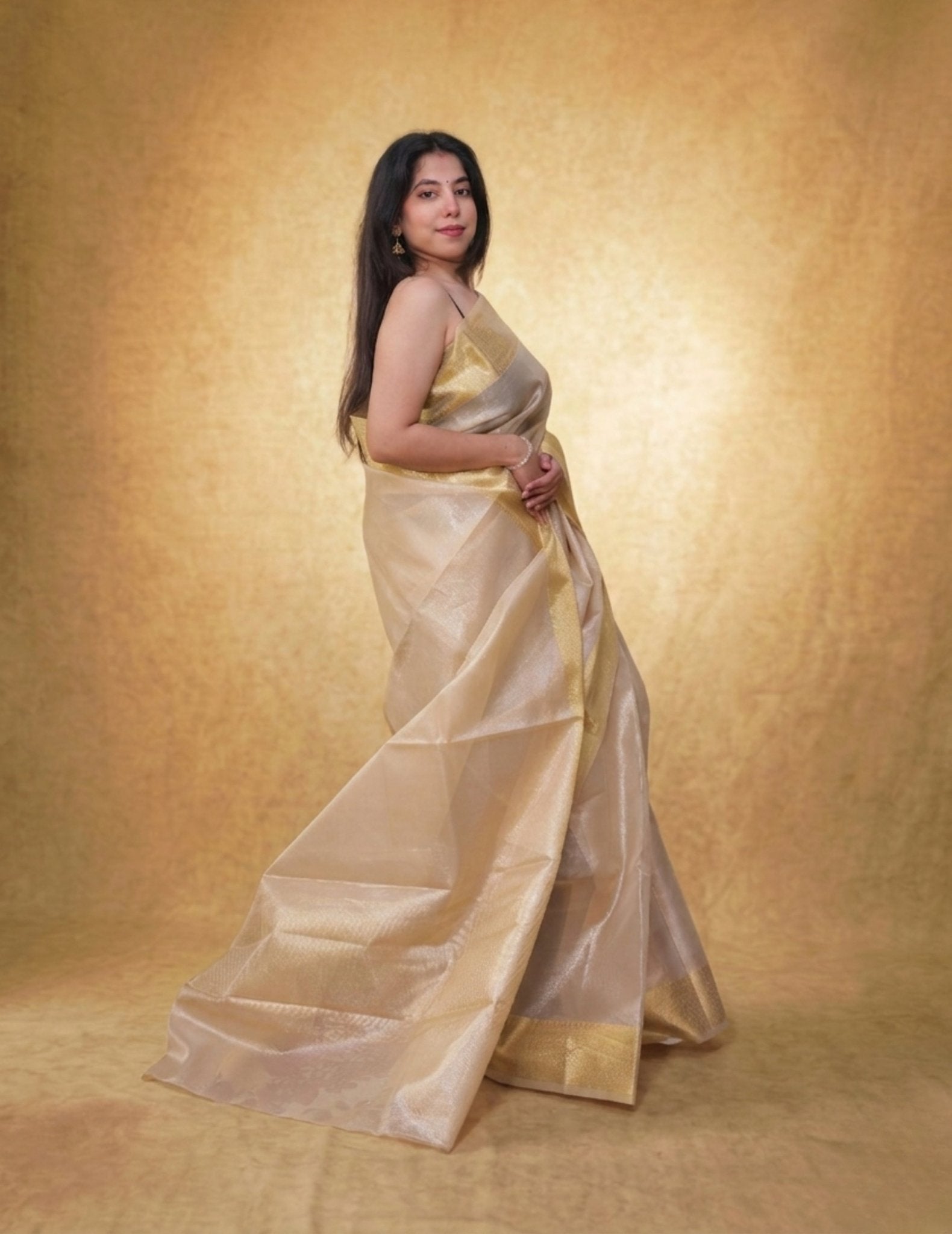 Suvarna Sheer - Pallu pallu